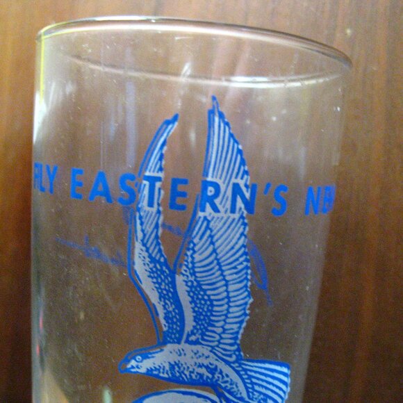 Eastern Airlines Silver Falcon 1950's Cocktail Glass - Picture 3 of 9